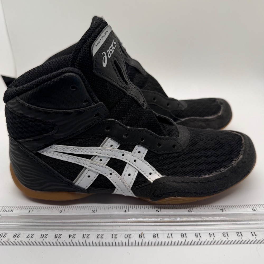 Asics Matflex 6 Wrestling Shoes Black White Gum 1084A011 Kids Youth Size 1 Box